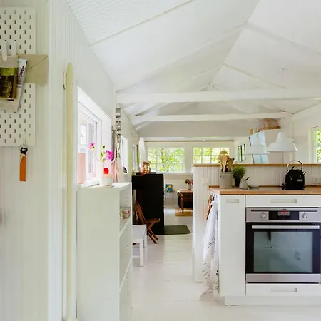 Cook Under The Open Sky In Nyaraló *